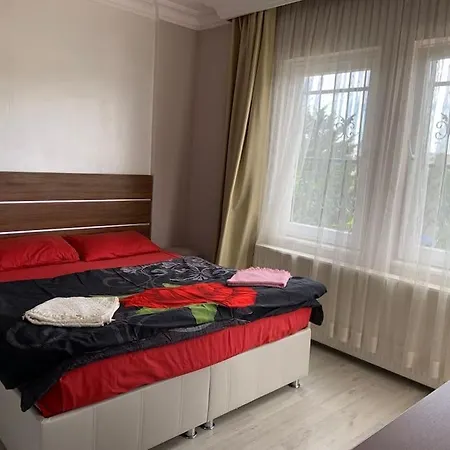 Kumbaba'da Oezel Havuz Tamamen Muestakil *